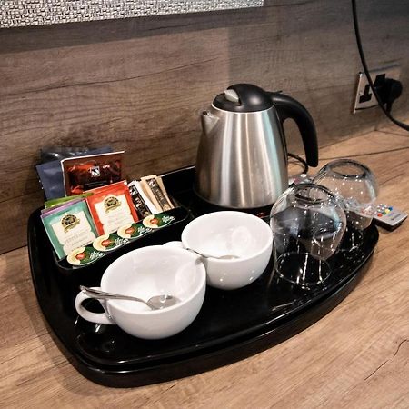 Manor House Hotel Scartho Bagian luar foto
